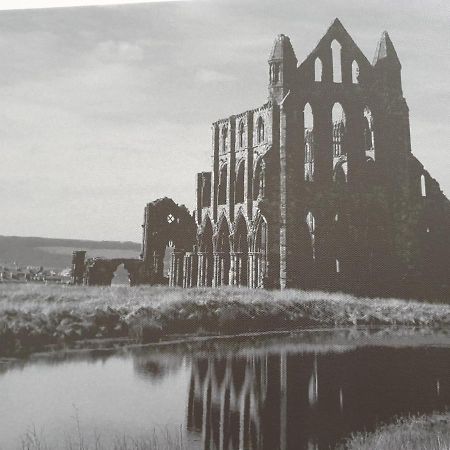 Chartwell Retreat Appartement Whitby Buitenkant foto